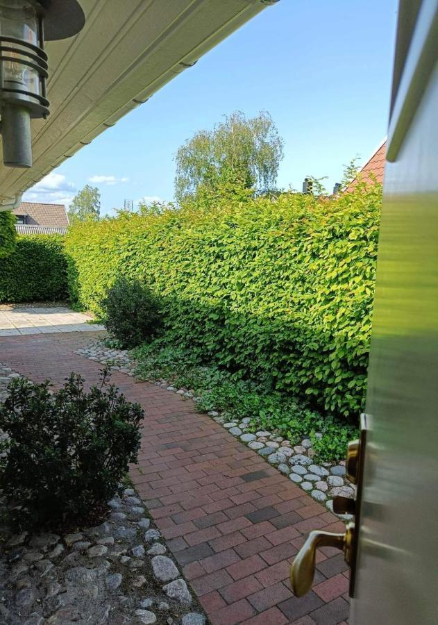 Havsnaera Nyrenoverat Centralt I Båstad Extérieur photo