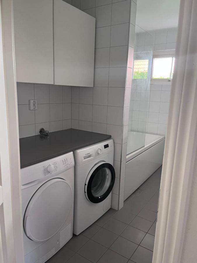 Havsnaera Nyrenoverat Centralt I Båstad Extérieur photo